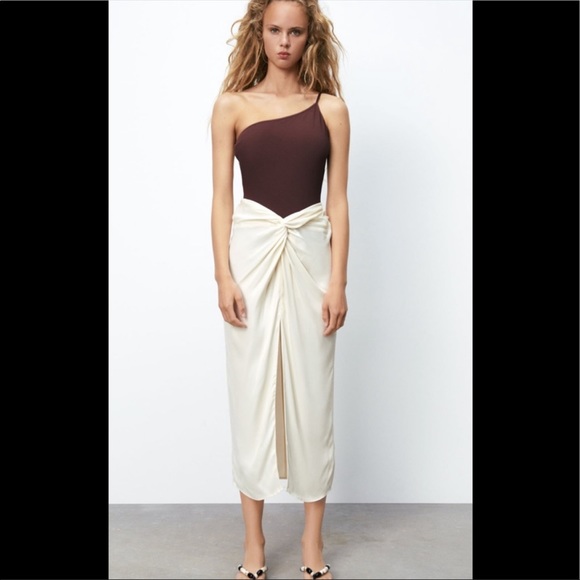 NWT  Zara satin knot skirt BLOGGER FAVORITE! 🔥 - Picture 1 of 7